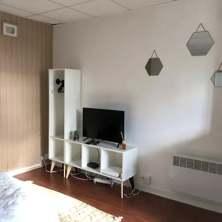 Apartment Le Printemps De Melusine *