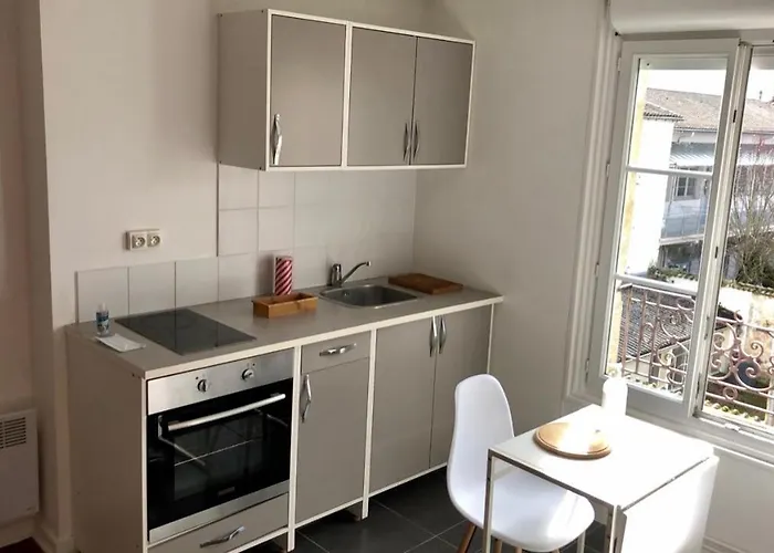 Le Printemps De Melusine Apartment